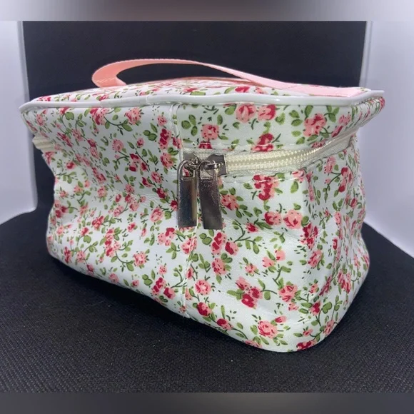NIP Floral Cosmetic Bag with Pink Handle - Picture 5 of 8